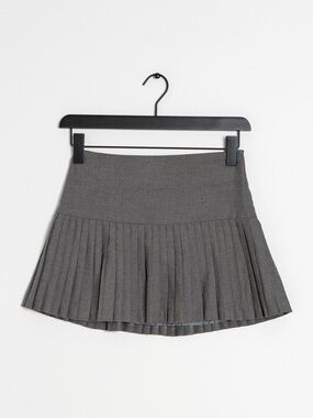 Classic Pleated Mini Skirt - Gray